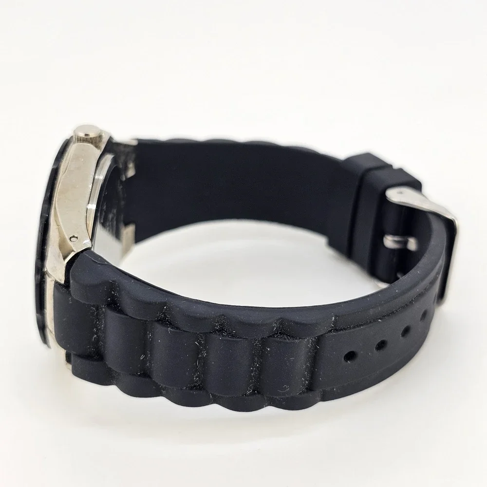Men's Watch 40MM White Dial Black Plastic Bands New‎ Battery